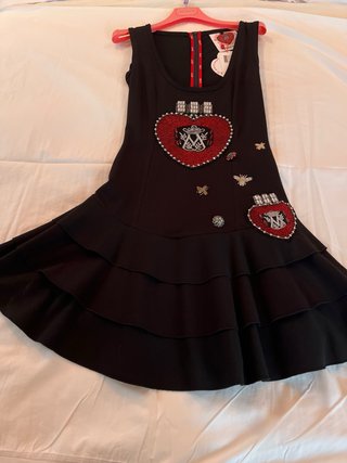 Mangata, precioso vestido negro con pedrería, xs