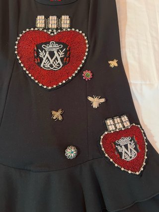 Mangata, precioso vestido negro con pedrería, xs