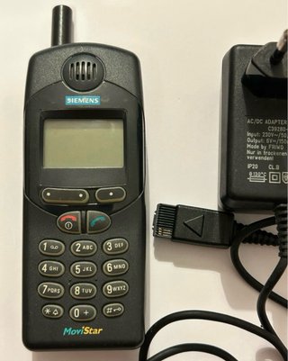 Teléfono Móvil Siemens MoviStar con Cargador