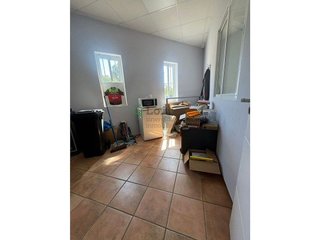 Nave industrial en venta en Olivenza