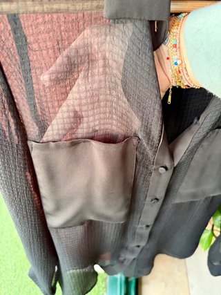 Camisa semitransparente negra -Mango-