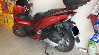 Honda PCX Roja Automática