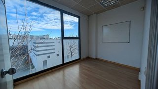Local comercial en alquiler en Vinyets - Molí Vell en Sant Boi de Llobregat