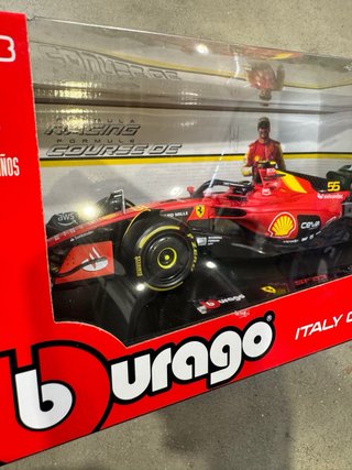 Ferrari SF-23 1:18 Carlos Sainz #55 Burago