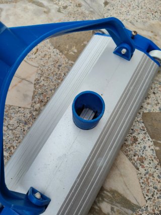 Cepillo Limpiazondas Piscina Aluminio y Plástico
