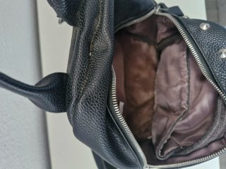 Mochila Mimi tachuelas negra