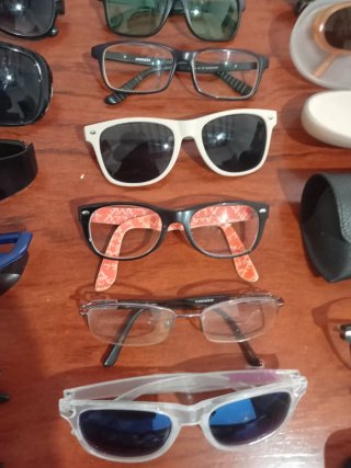 Lote de gafas de sol y graduado