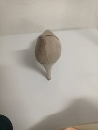 Zapatos tacón beige talla 39no es esa marca