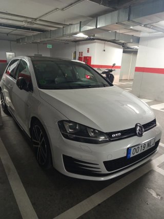 VENDO o CAMBIO  Volkswagen golf GTD  2013