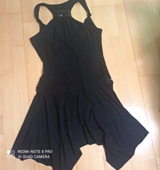 Vestido negro con lentejuelas