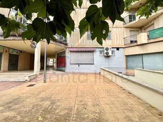 Local comercial en alquiler en Portillejo - Valdegastea en Logroño