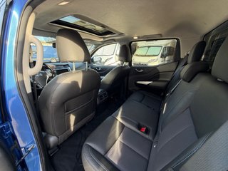 Nissan NP300 Navara Blackline hardtop  2020
