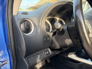 Nissan NP300 Navara Blackline hardtop  2020