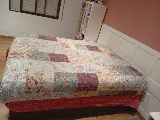 Edredón patchwork multicolor marca La Perla gris