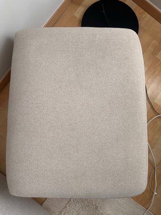 Reposapiés BLOK Kave Home – beige, muy buen estado
