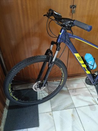 Bicicleta BH Azul y Amarilla Spike 2.0