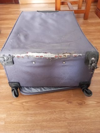 Maleta IT Luggage Gris