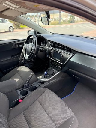 Toyota Auris 2014
