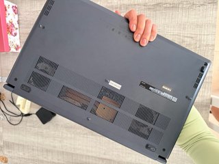 Portátil MSI Modern 15 A5M Negro Ryzen 7