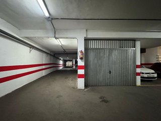 Garaje en venta en Zubia (La)