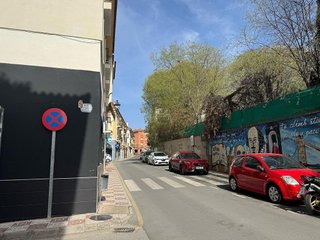 Garaje en venta en Zubia (La)