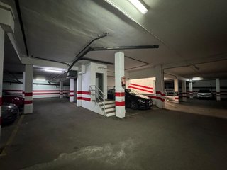 Garaje en venta en Zubia (La)