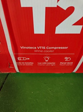 Vinoteca Evvo VT24 Nueva