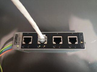 Phoneix Contact FL SWITCH SFN 4TX/FX ST