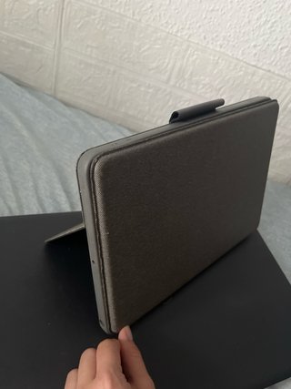 Funda Logitech iPad 7 con Teclado y Trackpad