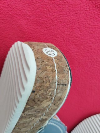 Sandalias multicolor nuevas