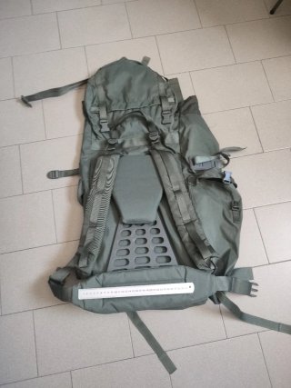 Zaino militare verde molto capiente