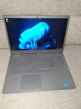 Dell Vostro 15 3500 - i5-1135G7 - 16GB