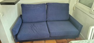 Sofá azul de tela