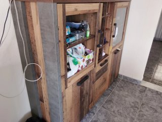 Mueble comedor y estantería de madera