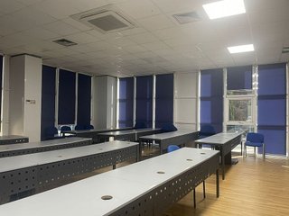 Oficina en alquiler en Triana Oeste en Sevilla