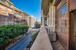 Oficina en alquiler en El Pla del Remei en Valencia