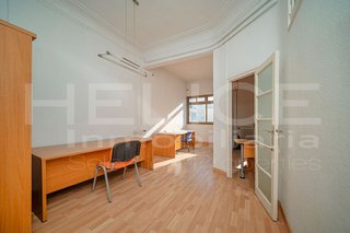 Oficina en alquiler en El Pla del Remei en Valencia