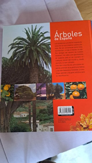 Atlas ilustrado de arboles de España