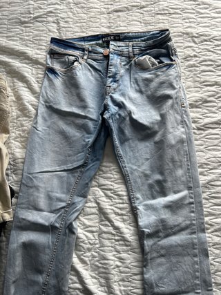 Vaqueros PREGUNTE PRECIOS  TALLAS (S) y  (M)