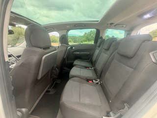Peugeot 5008 2.0hdi transferida y con garantia