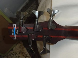 Bajo Ibanez SR505