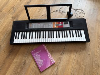 Teclado Yamaha PSR F50