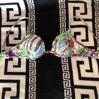 Bikini estampado tropical y animal print