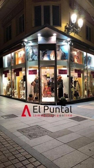 Local comercial en alquiler en Centro - Ayuntamiento en Santander