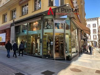 Local comercial en alquiler en Centro - Ayuntamiento en Santander