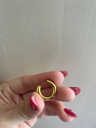 Orecchini cerchio oro 7 zirconi piccolo formato