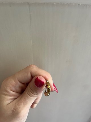 Orecchini cerchio oro 7 zirconi piccolo formato