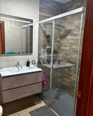Se vende casa adosada en Bailén