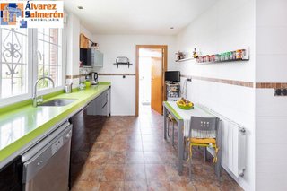Chalet en venta en Huétor Vega