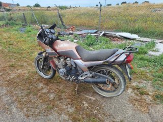 Yamaha XJ600 se vende entera o por piezas
